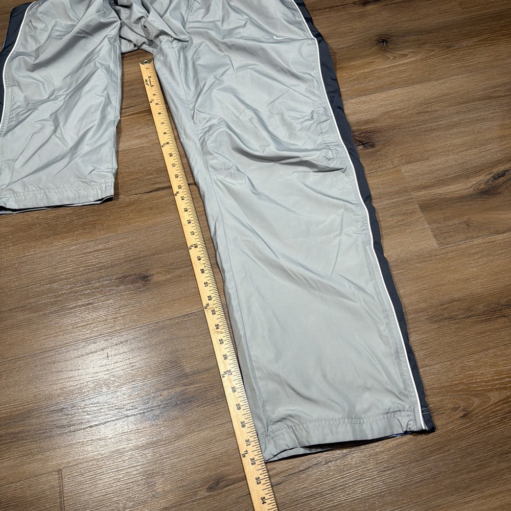 Nike Track Pants Mens XL Grey Black Striped Zip Windbreaker Silver Tag Vintage - Picture 9 of 14